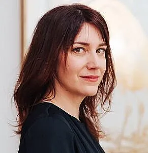 Dr. Amy Reichelt